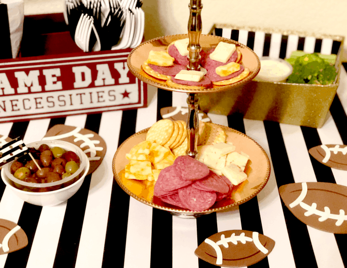 HORMEL GATHERINGS Party Trays - Stress-Free Football Party